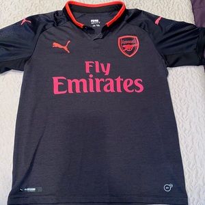 Black / Hot Pink size men’s small Arsenal jersey